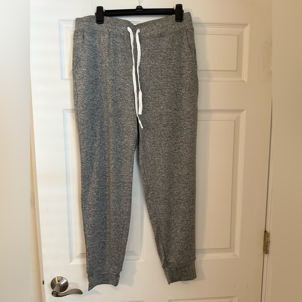 NWT Women’s XL silky soft joggers